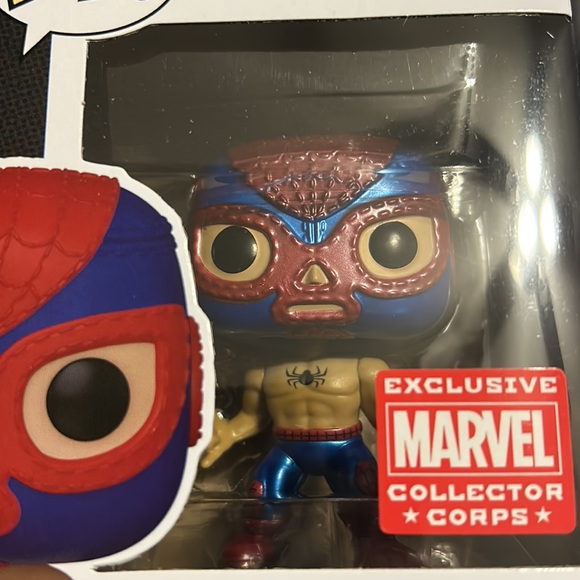 Great gift!! Marvel funko set❤️ - Picture 3 of 5